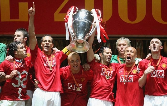 4. Darren Fletcher (Manchester United, 2008) : Nếu không gặp vấn đề về sức khỏe, có lẽ quãng thời gian cống hiến cho MU của Fletcher sẽ không dừng ở 12 năm. 5 chức vô địch Premier League, 1 Champions League, 3 FA Cup là những danh hiệu nổi bật của tiền vệ người Scotland cùng "Quỷ đỏ" thành Manchester.