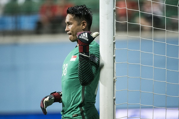 Năm 2016, trang Telegraph đã chọn ra danh sách 20 thủ thành hay nhất thế giới. Bên cạnh De Gea, Buffon... bất ngờ xuất hiện cái tên Hassan Sunny của Singapore. Đứng trong khung thành Singapore từ năm 2004, Hassan Sunny đã có 68 lần khoác áo ĐTQG. Thủ thành này cũng từng vô địch AFF Cup 2004 và 2007.