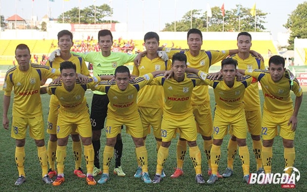 Nam Định trở lại V-League sau 7 năm vắng bóng.