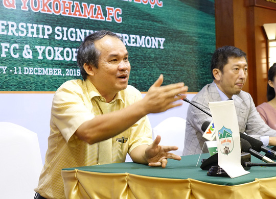 Bầu Đức tuyên bố sẵn sàng bỏ làm bóng đá nếu thất bại trong việc ngăn ông bầu Trần Anh Tú trúng cử chức phó chủ tịch tài chính.