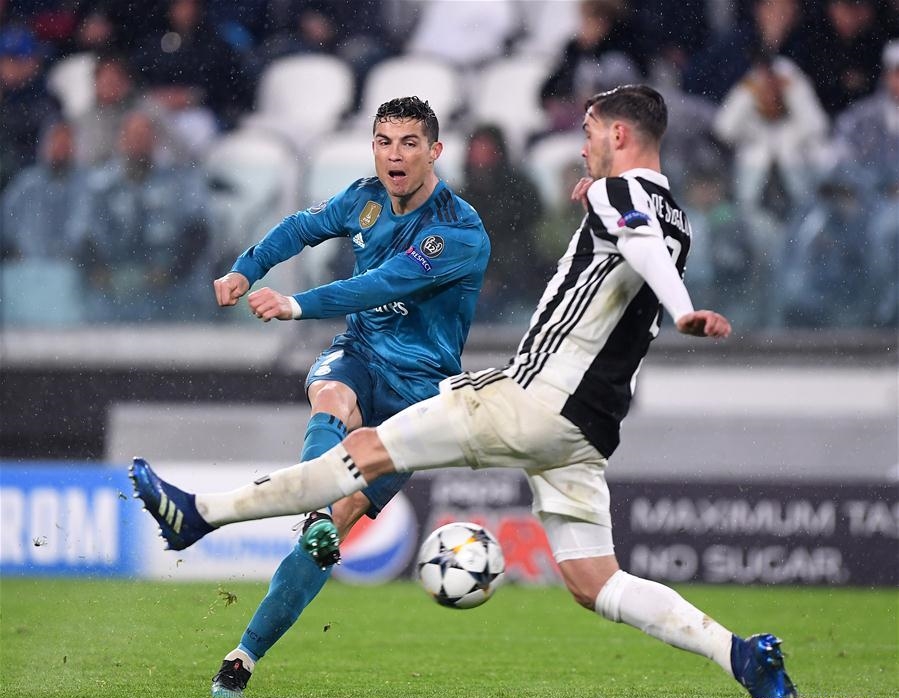 Mattia De Sciglio đã có ngày thi đấu thảm họa giúp hàng công Real Madrid thoải mái bắn phá khung thành thủ môn Gianluigi Buffon.