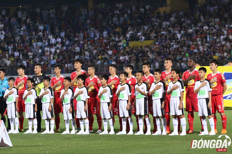 Ảnh bài viết Khi khán giả trở lại với sân chơi V-League!