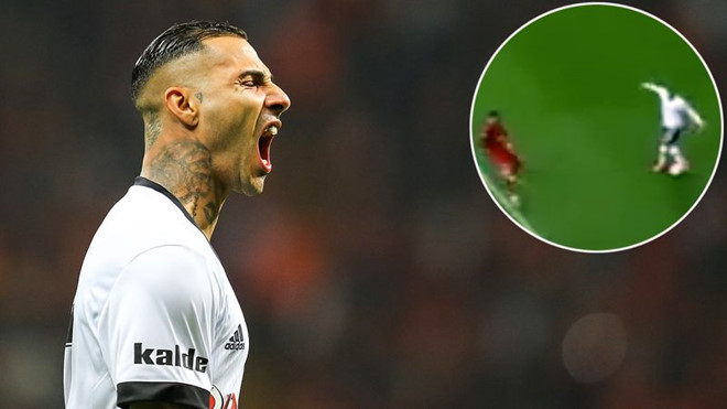 Ảnh bài viết Tuyệt kỹ của ‘thánh rabona' Quaresma gây sốt mạng xã hội