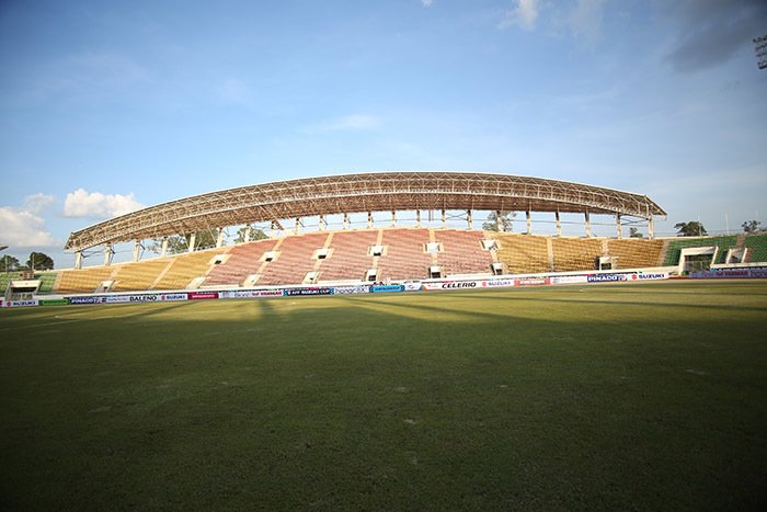 Mặt cỏ sân được đánh giá không hề thua kém sân Mỹ Đình.