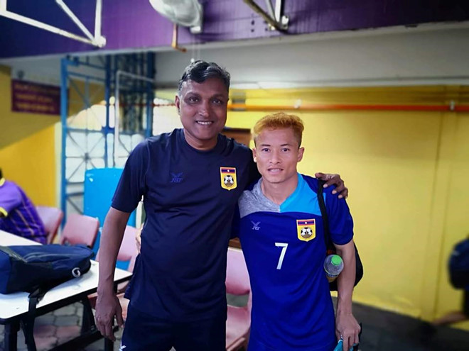 Ảnh bài viết Được HLV xoa dịu, 'Messi Lào' quyết định tiếp tục dự AFF Cup