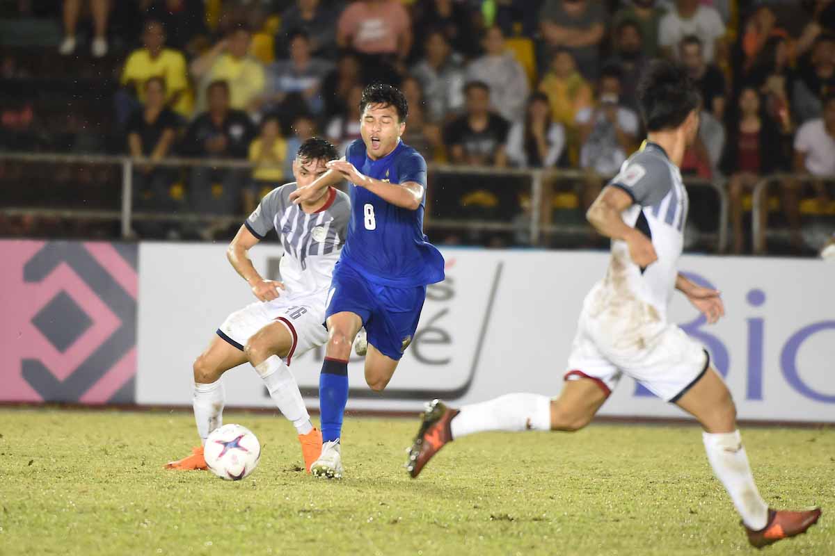 Với 11 bàn thắng đã ghi ở hai cuộc đối đầu với Timor-Leste và Indonesia, nhà ĐKVĐ AFF Cup, Thái Lan dĩ nhiên được đánh giá cao hơn rất nhiều ở sức mạnh hàng công.