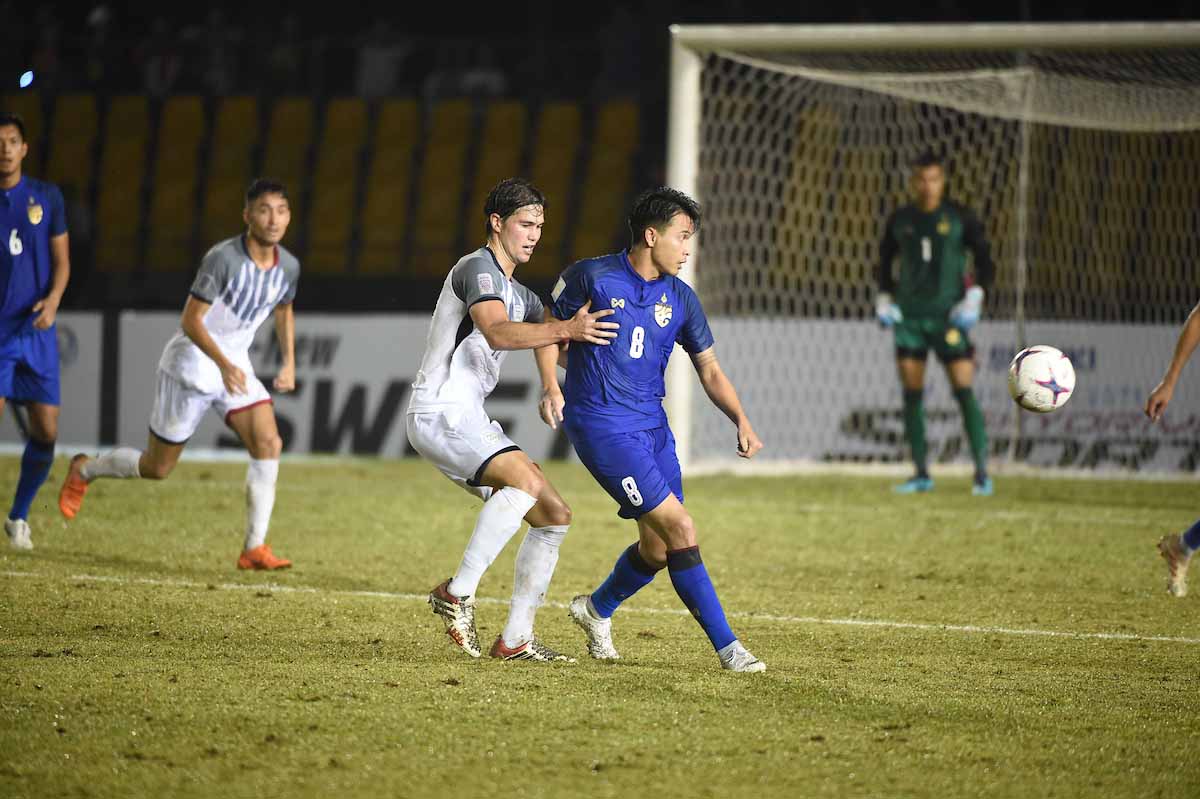 Những phút còn lại, cả hai đội không dám mạo hiểm và chấp nhận tỷ số hòa 1-1 khi tiếng còi hết trận vang lên.