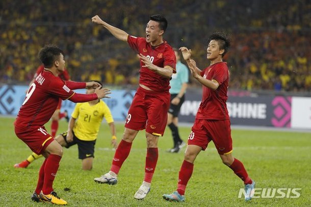 Ảnh bài viết Chung kết lượt về Việt Nam vs Malaysia phủ sóng khắp Hàn Quốc