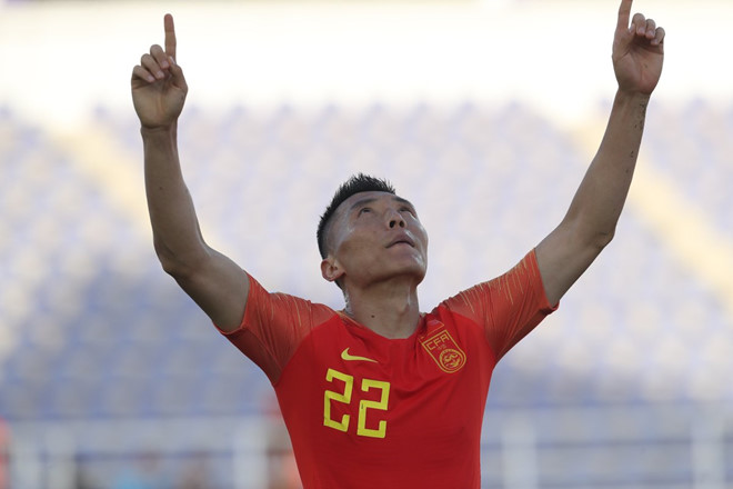 Yu Dabao ghi bàn thắng ấn định chiến thắng cho tuyển Trung Quốc. Ảnh: AFC.