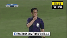 Queiroz khiêu khích HLV Choi của đội tuyển Hàn Quốc.