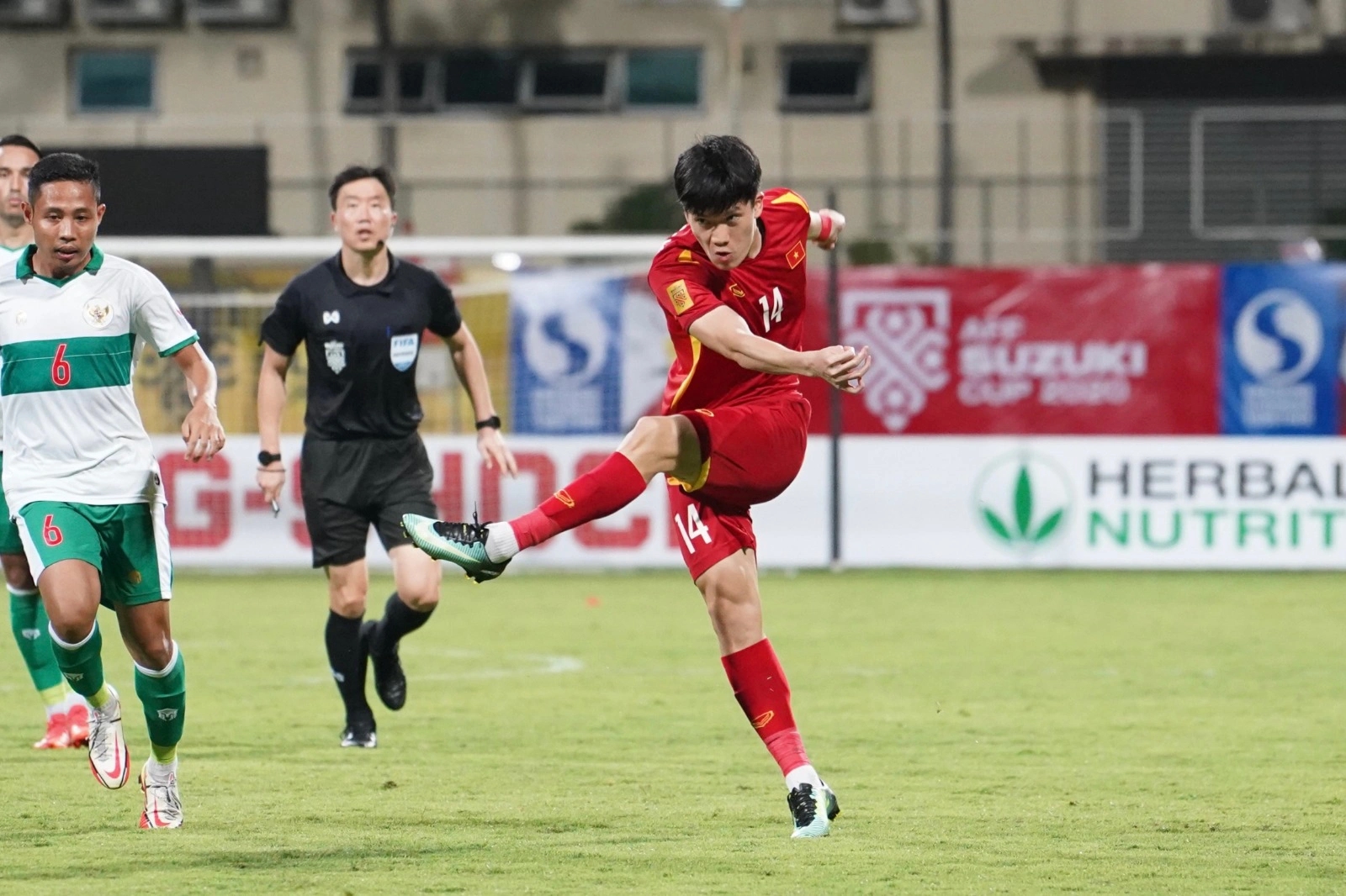 Ảnh bài viết Hoàng Đức được đề cử danh hiệu Cầu thủ đột phá ở AFF Cup 2020