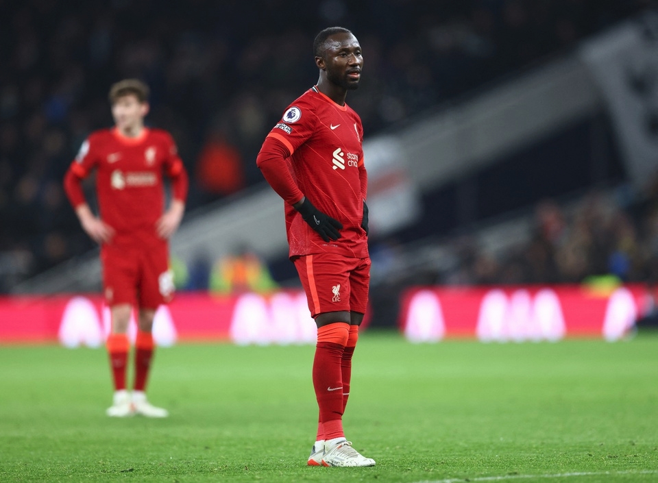 Naby Keita là đội trưởng của tuyển quốc gia Guinea. Anh sẽ có màn chạm trán với đồng đội Sadio Mane ở vòng bảng CAN 2021. Ở mùa này, cựu cầu thủ Leipzig ra sân 16 lần cho Liverpool trên mọi đấu trường, ghi 3 bàn và kiến tạo 1 lần.