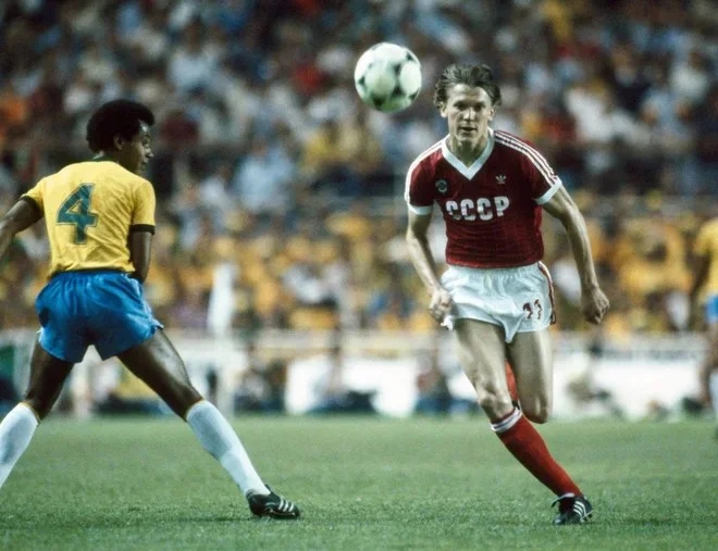 Blokhin khoác áo ĐT Liên Xô từ năm 1972 đến 1988, tham dự 2 kỳ World Cup 1982 và 1986. Quãng thời gian thi đấu nổi bật nhất của Blokhin là trong màu áo Dynamo Kyiv. Ông ghi 236 bàn sau 513 trận cho đội bóng này và là chân sút vĩ đại nhất lịch sử CLB.