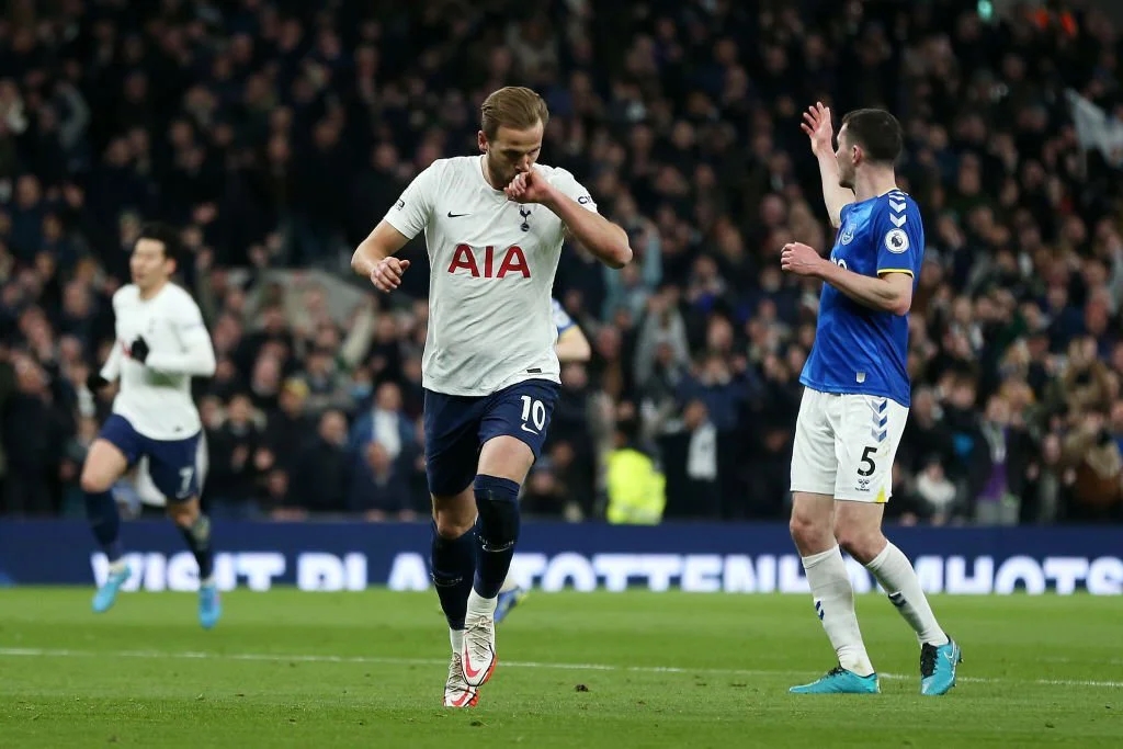 Ảnh bài viết Harry Kane thách thức các chân sút vĩ đại ở Premier League
