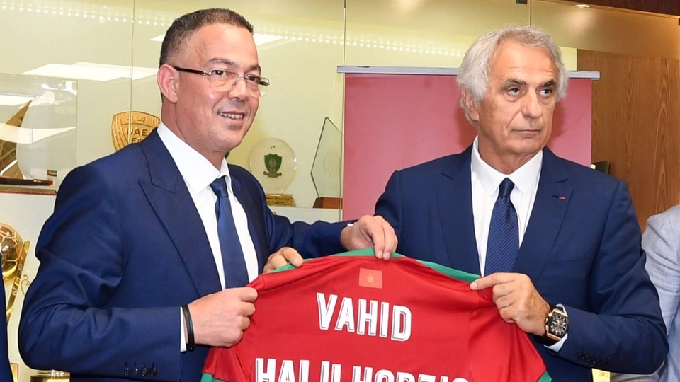 Tháng 9/2019, HLV Halilhodzic chuyển sang dẫn dắt tuyển Morocco. Cá tính mạnh của vị HLV này tiếp tục gây tranh cãi. Thuyền trưởng tuyển Morocco mâu thuẫn với nhiều ngôi sao của ĐTQG. Nổi bật trong số đó có Hakim Ziyech, ngôi sao lớn mà bóng đá Morocco sản sinh ra vài năm trở lại đây.