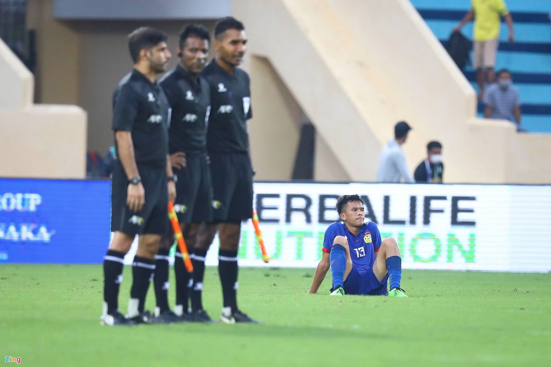 Họ dẫn trước U23 Singapore tới 2 bàn, nhưng không thể bảo vệ thành quả sau 2 bàn thua chóng vánh từ phút 89 tới 90+6.