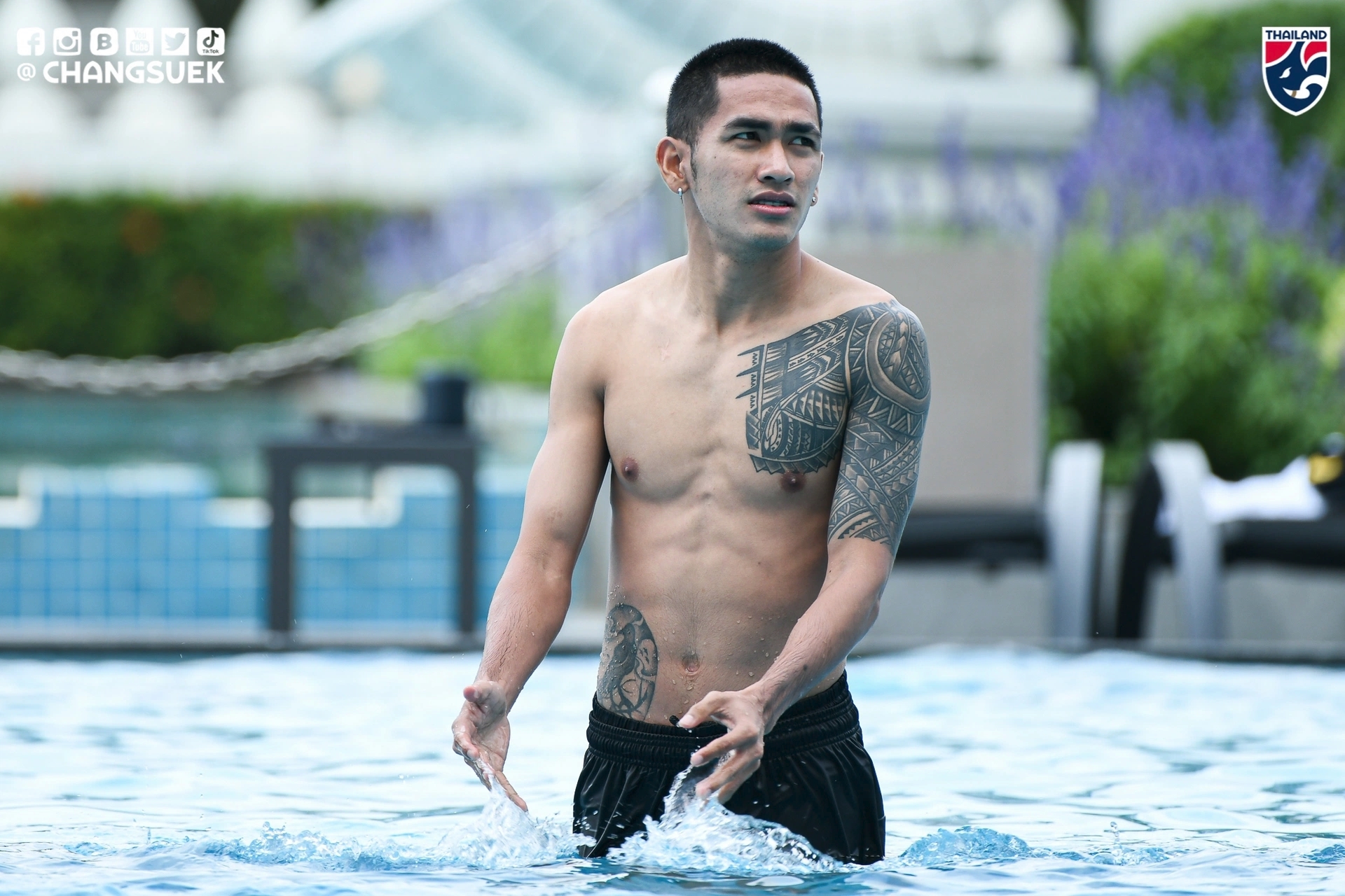 Nhóm cầu thủ đá chính của U23 Thái Lan trước Malaysia, trong đó có Jakkit Palapon, được ưu tiên tập trung cho mặt phục hồi thể lực.