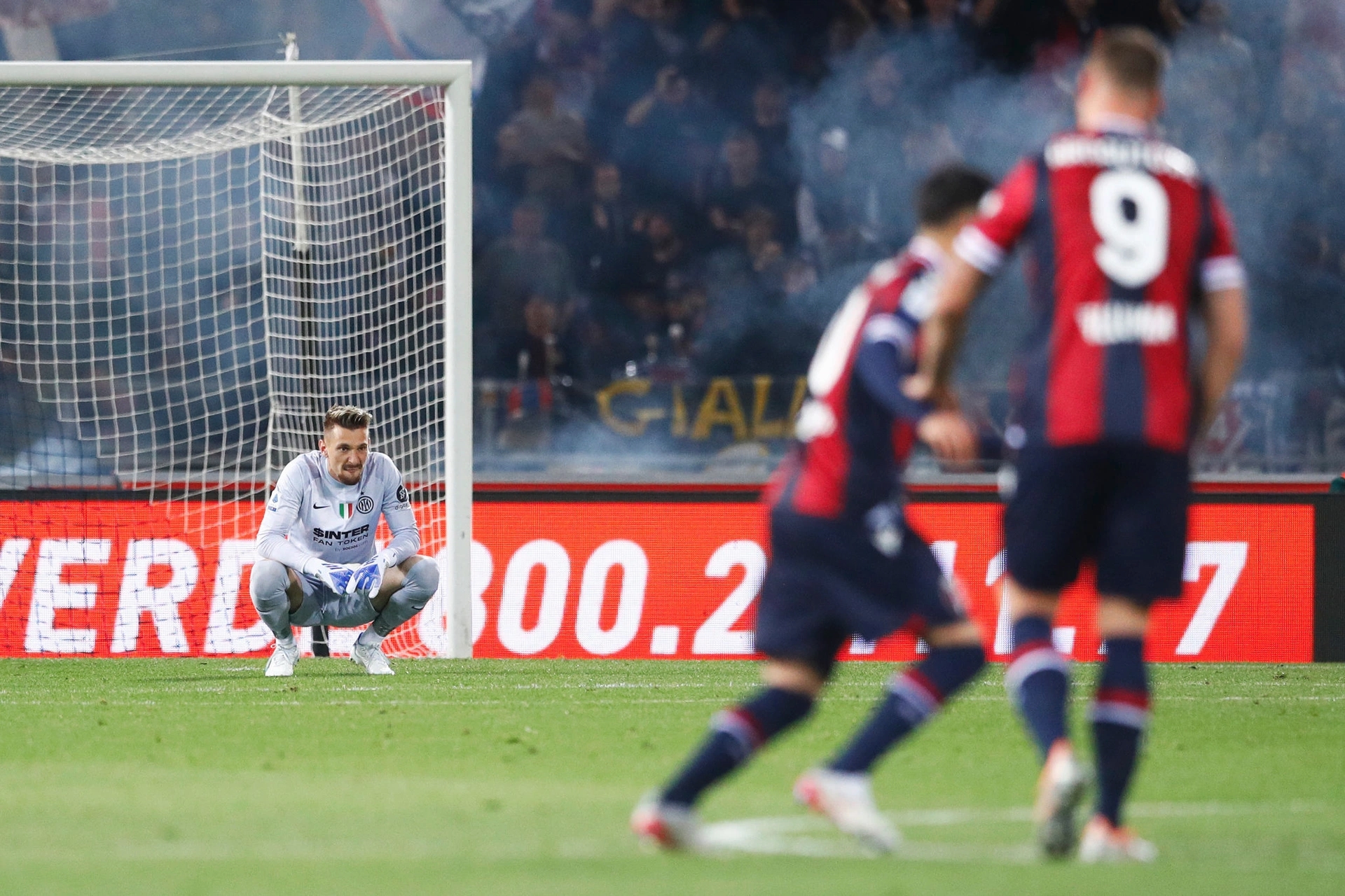 Sai lầm của Radu có thể khiến Inter đánh mất Scudetto.