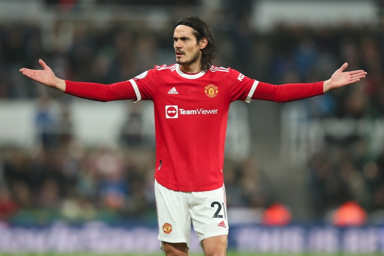 Trước đó, Edinson Cavani cũng xác nhận rời Man Utd khi mùa giải năm nay khép lại. Tiền đạo người Uruguay đang tìm hiểu các lựa chọn chơi bóng ở Tây Ban Nha.