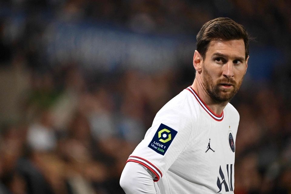 Messi thi đấu ít hơn Ronaldo, với số phút là 66.289. Tuy nhiên, trung bình 97,05 phút, siêu sao người Argentina sẽ có một bàn thắng.