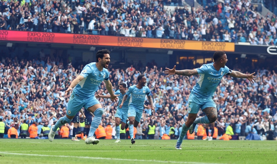 Trong khi đó, tỷ lệ vô địch Premier League 2022/23 của Man City ở mức đặt 1 ăn 1,57. Việc chiêu mộ thành công Erling Haaland giúp Man City được giới chuyên môn đánh giá sáng cửa vô địch Ngoại hạng Anh mùa thứ ba liên tiếp.