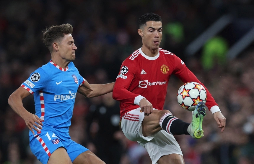 Ronaldo quyết tâm rời MU để chuyển đến một CLB tham dự Champions League 2022/23.