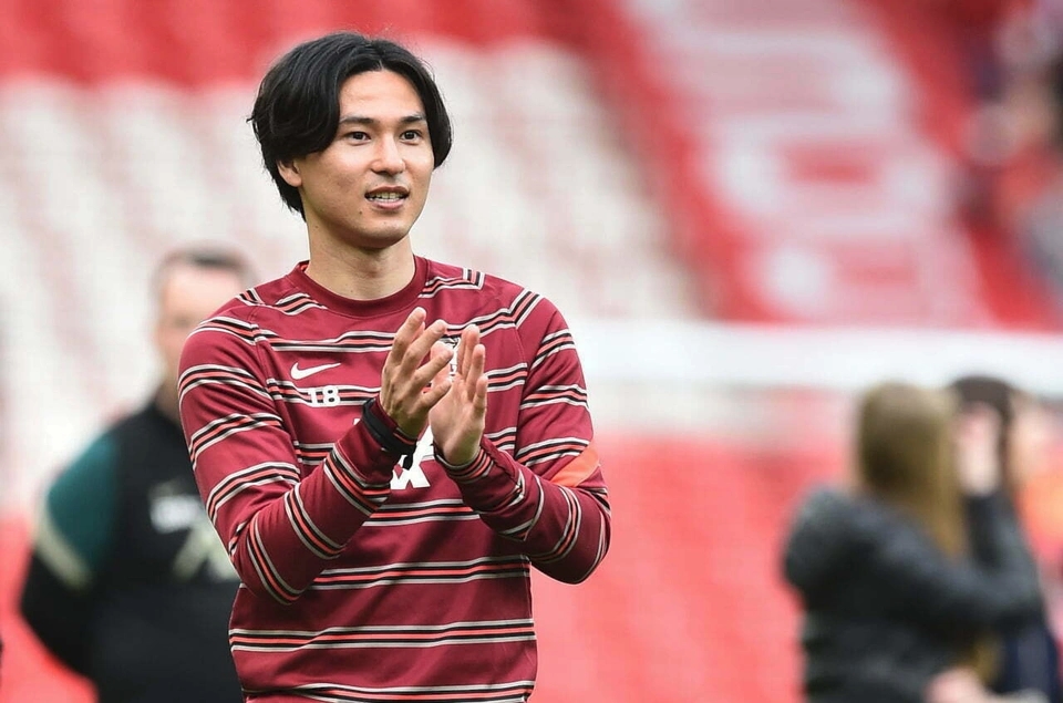 Takumi Minamino chia tay Liverpool để sang Ligue 1 thi đấu cho Monaco trong kỳ chuyển nhượng hè 2022. Tiền đạo người Nhật Bản thất vọng vì ít được HLV Jurgen Klopp trao cơ hội. Minamino đang ở độ chín của sự nghiệp. Tiền đạo này cần ra sân thường xuyên và ghi bàn để chuẩn bị cho vòng chung kết World Cup 2022 cùng tuyển Nhật Bản.