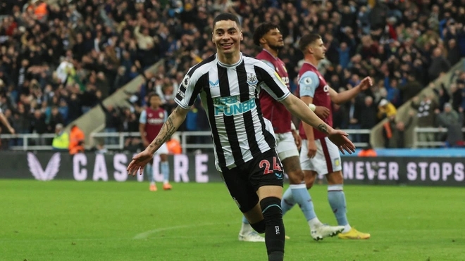 Almiron tiếp đà thăng hoa kể từ đầu mùa khi ghi bàn thắng đẹp vào lưới Aston Villa.