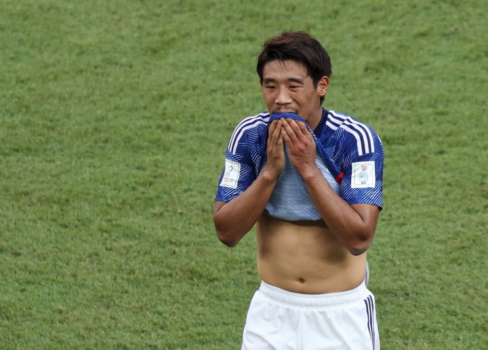 Tuy nhiên ở lần đưa bóng trúng đích duy nhất trong suốt 90 phút, Costa Rica ngay lập tức thu về bàn thắng. Quãng thời gian ít ỏi còn lại là không đủ để Nhật Bản lật ngược thế cờ.