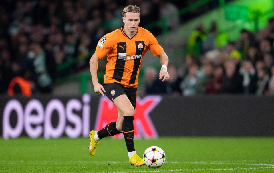 Mykhaylo Mudryk là mục tiêu chuyển nhượng số một của Arsenal ở kỳ chuyển nhượng tới. Hậu vệ Oleksandr Zinchenko đứng ra thuyết phục người đồng hương chuyển đến Emirates. Trên Transfer Markt, Mudryk hiện được định giá 40 triệu euro.