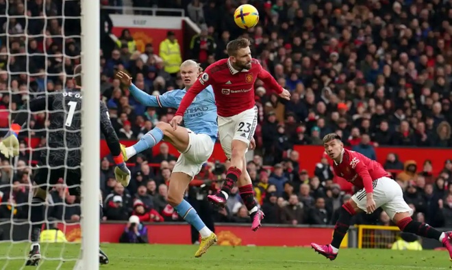 Ảnh bài viết "Thời gian của cậu ấy ở Man United đã hết"