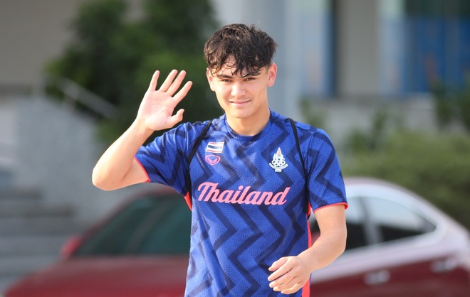 Chỉ 1,9% thời gian thi đấu của các ngôi sao tại Thai League thuộc về nhóm cầu thủ U21. Cũng giống như Saudi Arabia, Thái Lan cũng tổ chức nhiều giải trẻ chơi theo kiểu "league", với sự tham gia của các đội trẻ CLB hoặc trường đại học.