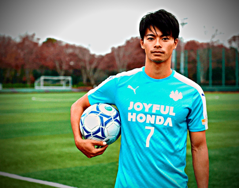 Kaoru Mitoma từng trải qua 4 năm thi đấu cho đội tuyển trường Đại học Tsukuba.