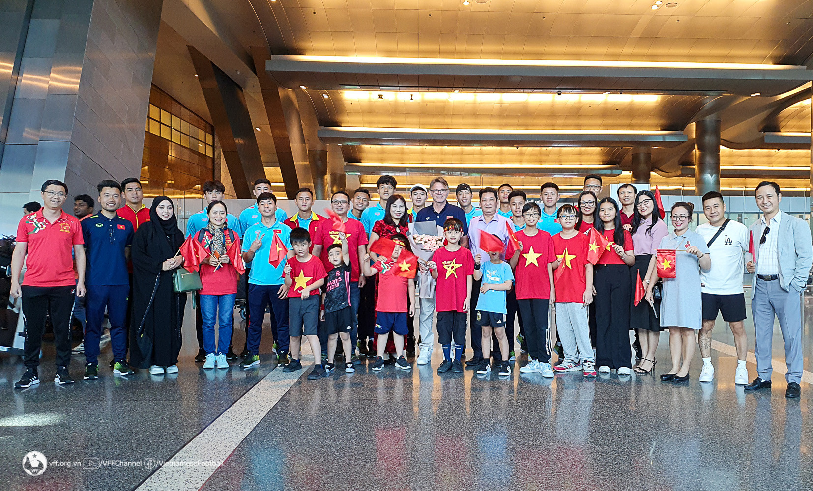 Theo lịch trình, nhóm thứ hai gồm các thành viên còn lại của U23 Việt Nam tới Doha vào 23h30 giờ địa phương (3h30 ngày 19/3 theo giờ Việt Nam).