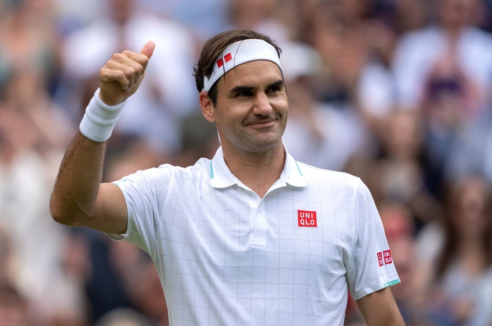 Roger Federer là tay vợt có mức thu nhập cao nhất thế giới (95,1 triệu USD). Hầu hết số tiền anh kiếm được đến từ các hợp đồng quảng cáo (95 triệu USD). Năm 2022, Federer kiếm 90,7 triệu USD.