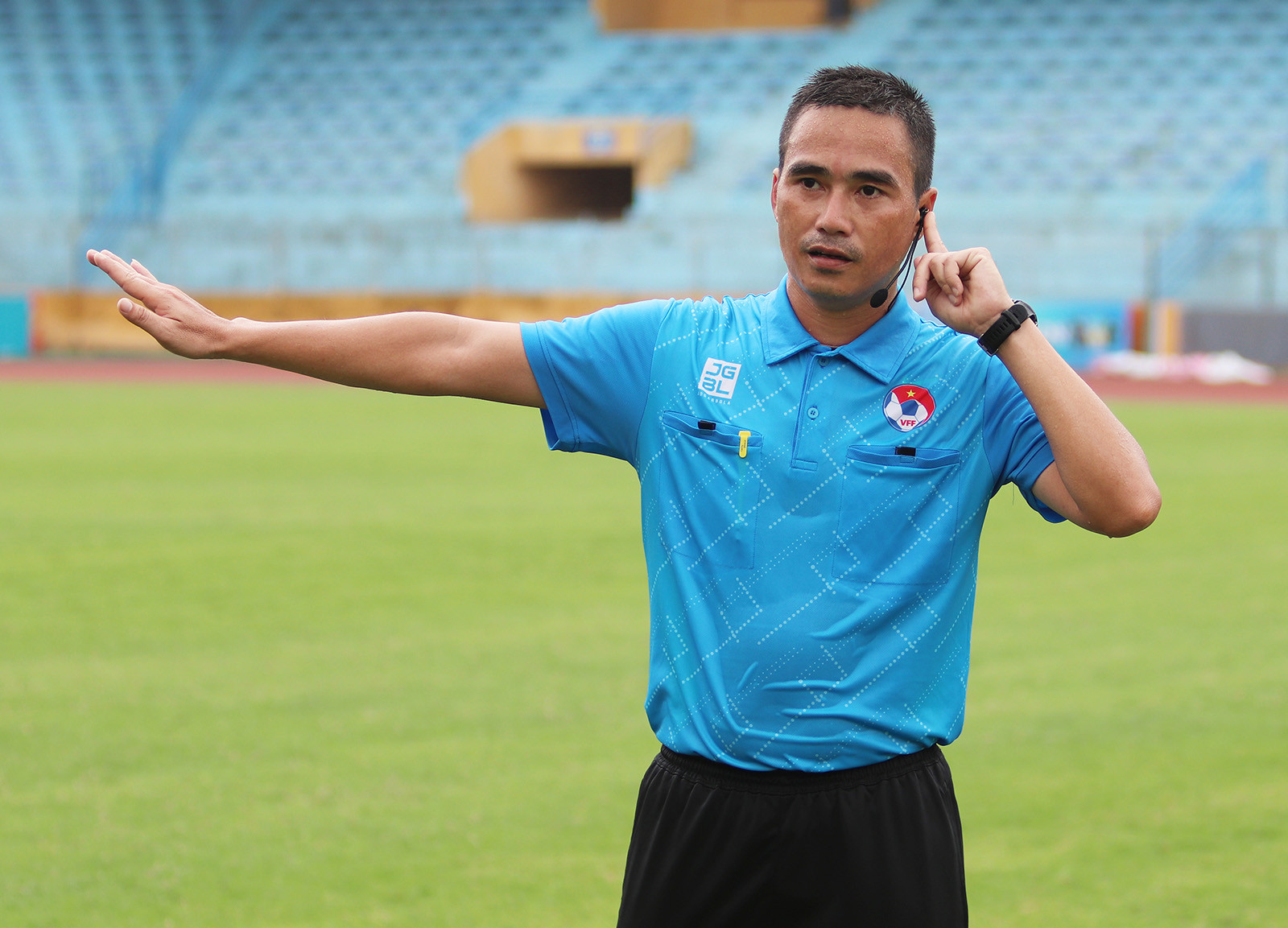 Trọng tài Việt Nam sắp được sử dụng công nghệ VAR ở V-League.