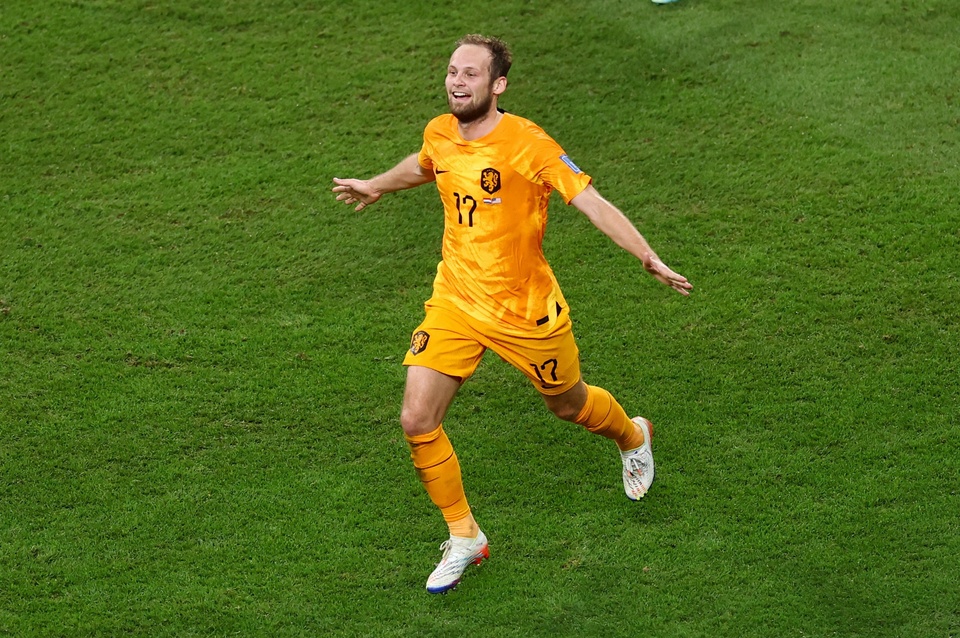 Sau 4 năm ở Manchester, Daley Blind trở lại Ajax vào năm 2018 với mức giá 14 triệu bảng. Lần tái ngộ này, anh cùng CLB giành thêm 3 danh hiệu ở giải VĐQG Hà Lan (2018/19, 2020/21, 2021/22). Tới tháng 1/2023, hậu vệ người Hà Lan rời Ajax để đầu quân cho Bayern dưới dạng tự do, song không để lại nhiều dấu ấn.