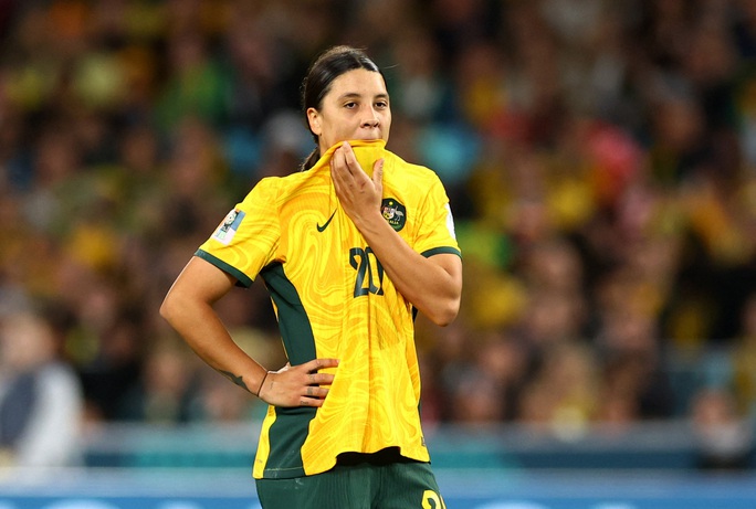 Sam Kerr không thể giúp Úc rút ngắn khoảng cách trước nhà vô địch châu Âu và không có nhiều cơ hội trong hiệp 1.