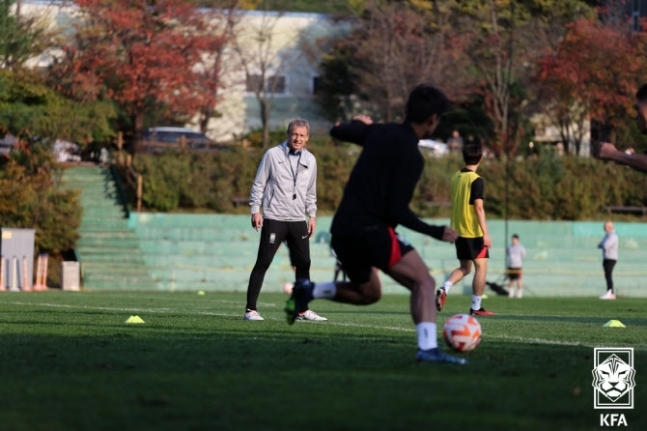 Ảnh bài viết Báo Đức tiết lộ lý do HLV Klinsmann từ chối sống ở Hàn Quốc