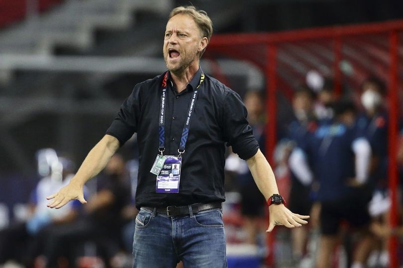 Ảnh bài viết HLV Polking chưa dẫn dắt CAHN, Huỳnh Như chia tay Lank FC