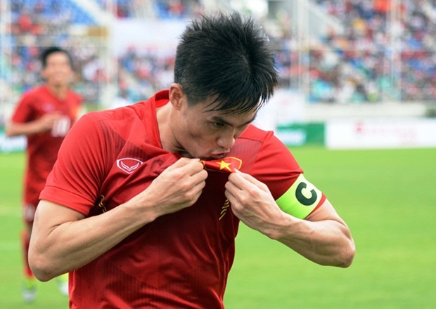 Ảnh bài viết Công Vinh thiết lập kỷ lục mới trong lịch sử bóng đá Việt Nam 