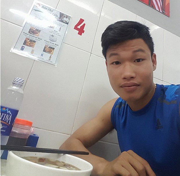 Ảnh bài viết Cầu thủ HAGL thích thú với món ‘bún chả Obama’