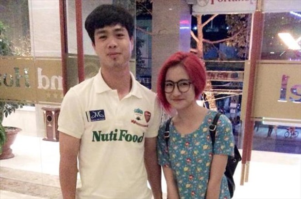 Ảnh bài viết Fan lo lắng vì Công Phượng bất ngờ bỏ theo dõi Hòa Minzy trên Instagram