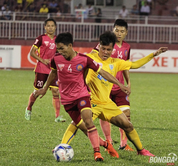 Văn Ngọ đang thi đấu rất hay bên hành lang cánh trái của Sài Gòn FC. Ảnh: Đình Viên.