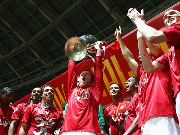 MU của Sir Alex luôn khiến đối phương phải ngưỡng mộ vì tinh thần thi đấu. Ảnh: Internet.