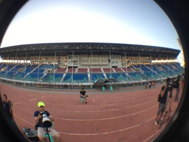 Toàn cảnh khán đài A. Ảnh: Anh Dũng.