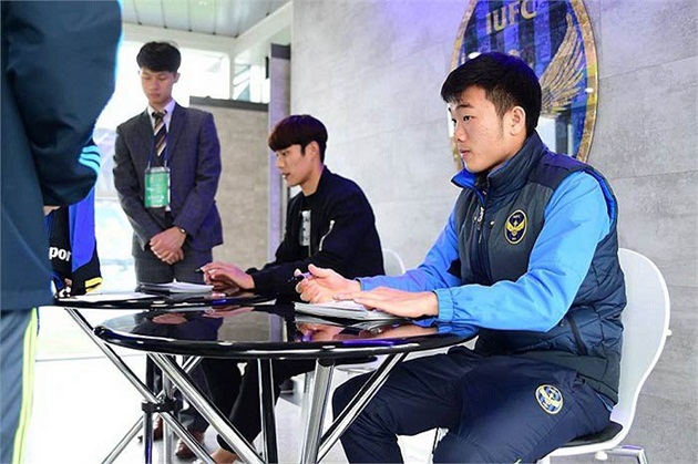 Ảnh bài viết Đại diện của Incheon United “trở mặt” vụ nhượng Xuân Trường