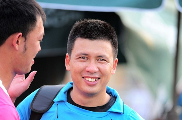 Ảnh bài viết Làm 'tốt thí', hàng loạt trọng tài Việt bỏ V.League sang sân phủi