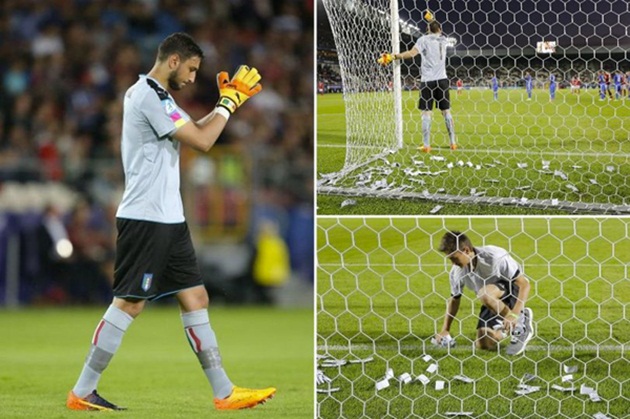 Donnarumma cần phải sớm quyết định tương lai ở AC Milan.