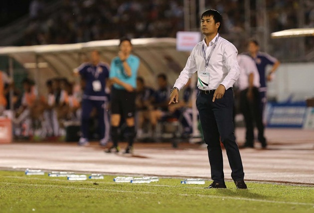 ... Vì không muốn gây khó dễ cho người bạn thân.